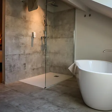 La Gloriette Szálloda